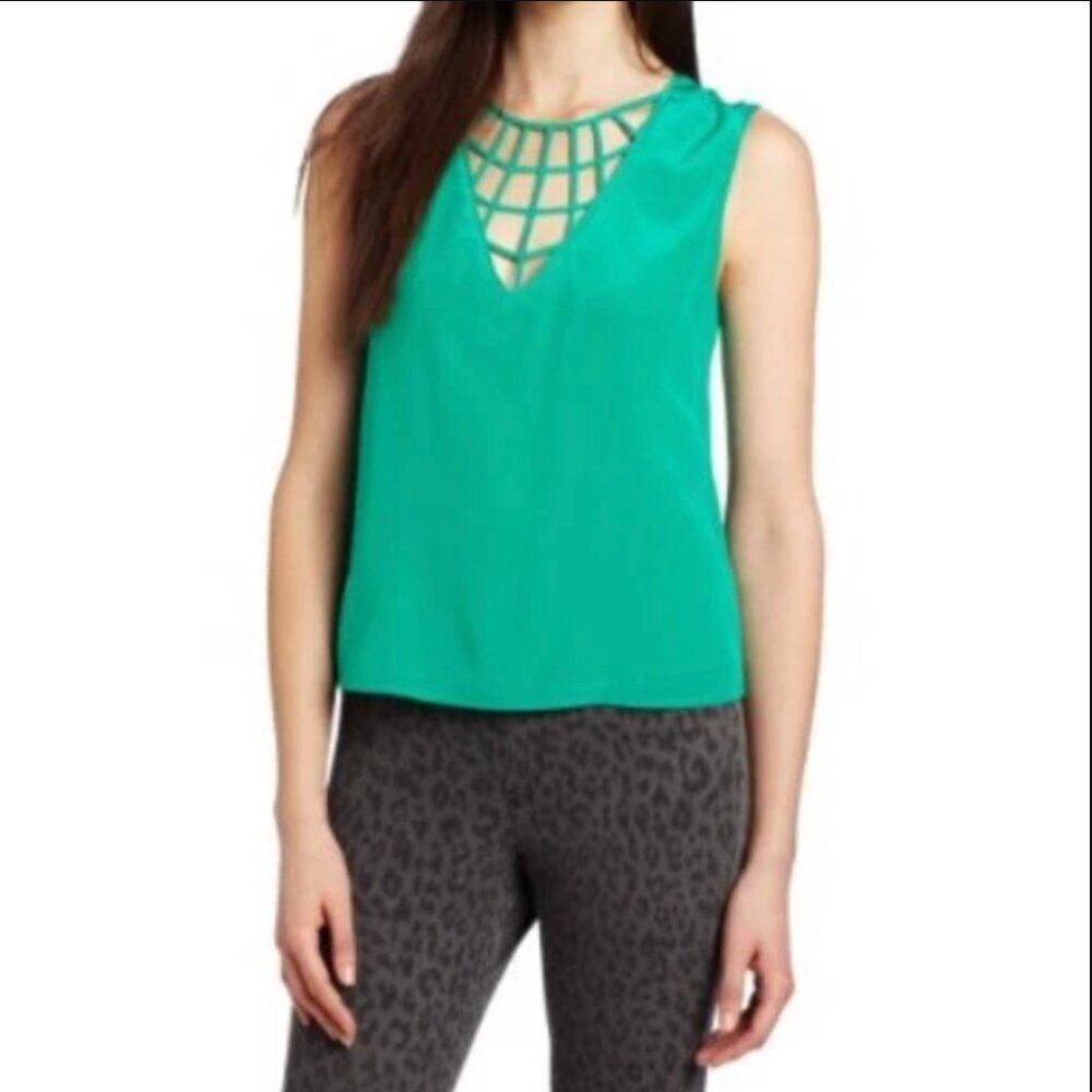 BCBGMAXAZRIA Emerald Elena Silk V-Neck Size XS Sleeveless Blouse Y2K Cutout